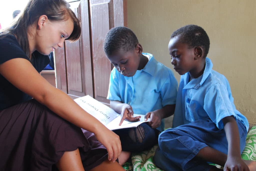 Frivilligt arbejde i Afrika med undervisning